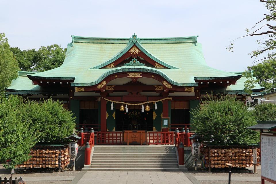 Haiden del Santuario Kameido Tenjin